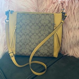 Coach Crossbody/Shoulder Bag